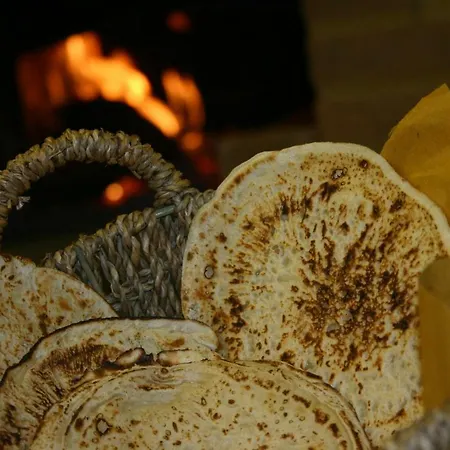 Daina Bianca Bed & Breakfast *