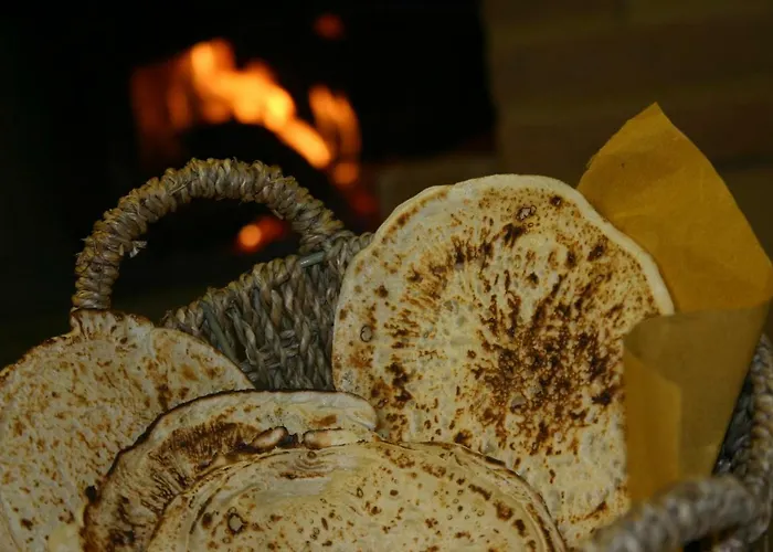 Daina Bianca Bed and Breakfast *